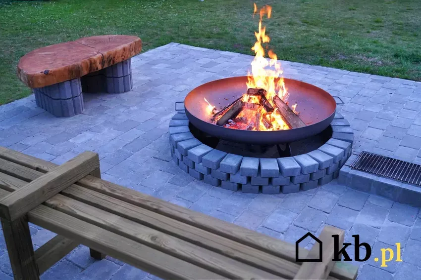 Jak zbudować palenisko ogrodowe DIY? Poradnik krok po kroku