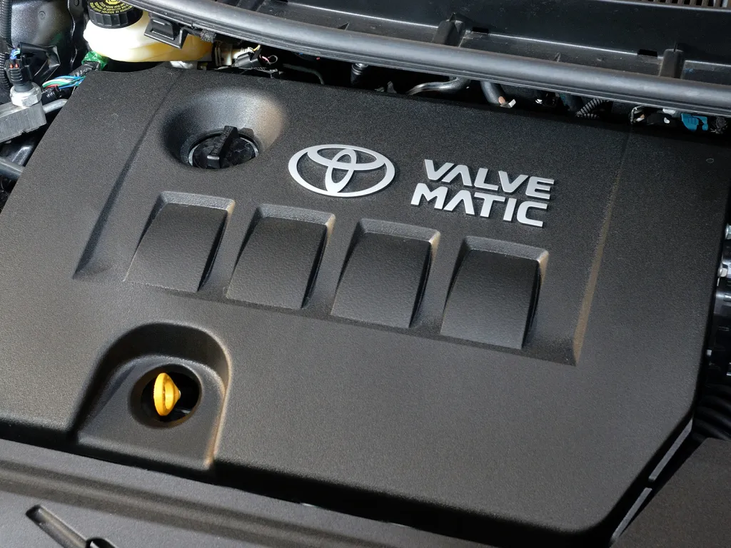 Kiedy poprawiono silnik 1.8 VVT-i? Kluczowe zmiany i ich skutki