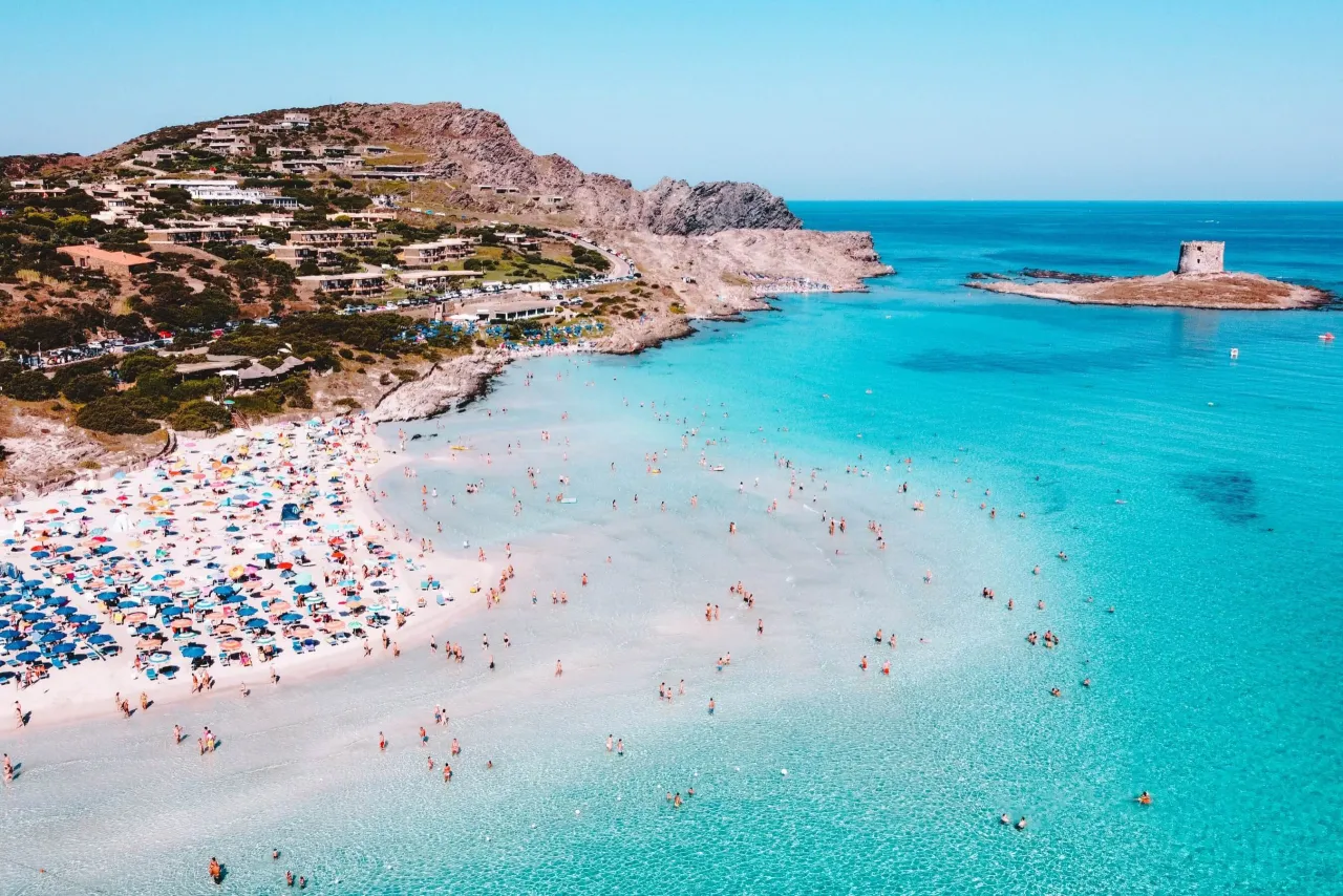 La Pelosa: Rajska plaża Sardynii - Wszystko, co musisz wiedzieć