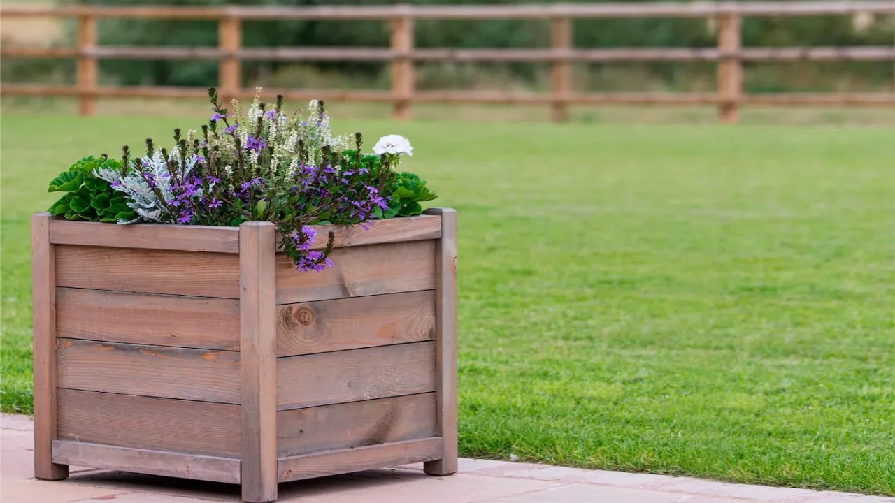 Jak zrobić skrzynki na kwiaty - proste kroki i najlepsze materiały
