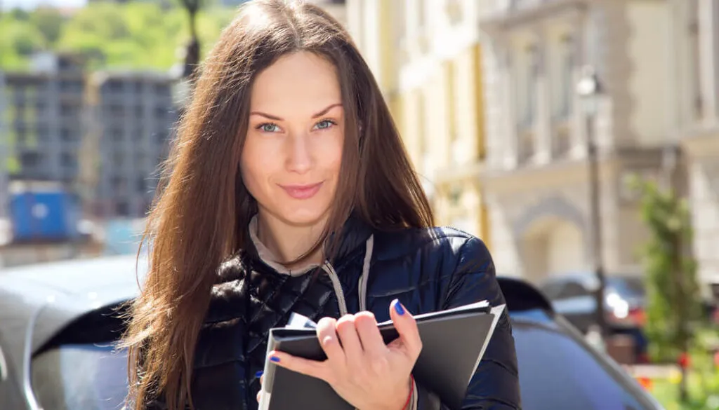 Czym zajmuje się pracownik socjalny i jak może pomóc w trudnych sytuacjach