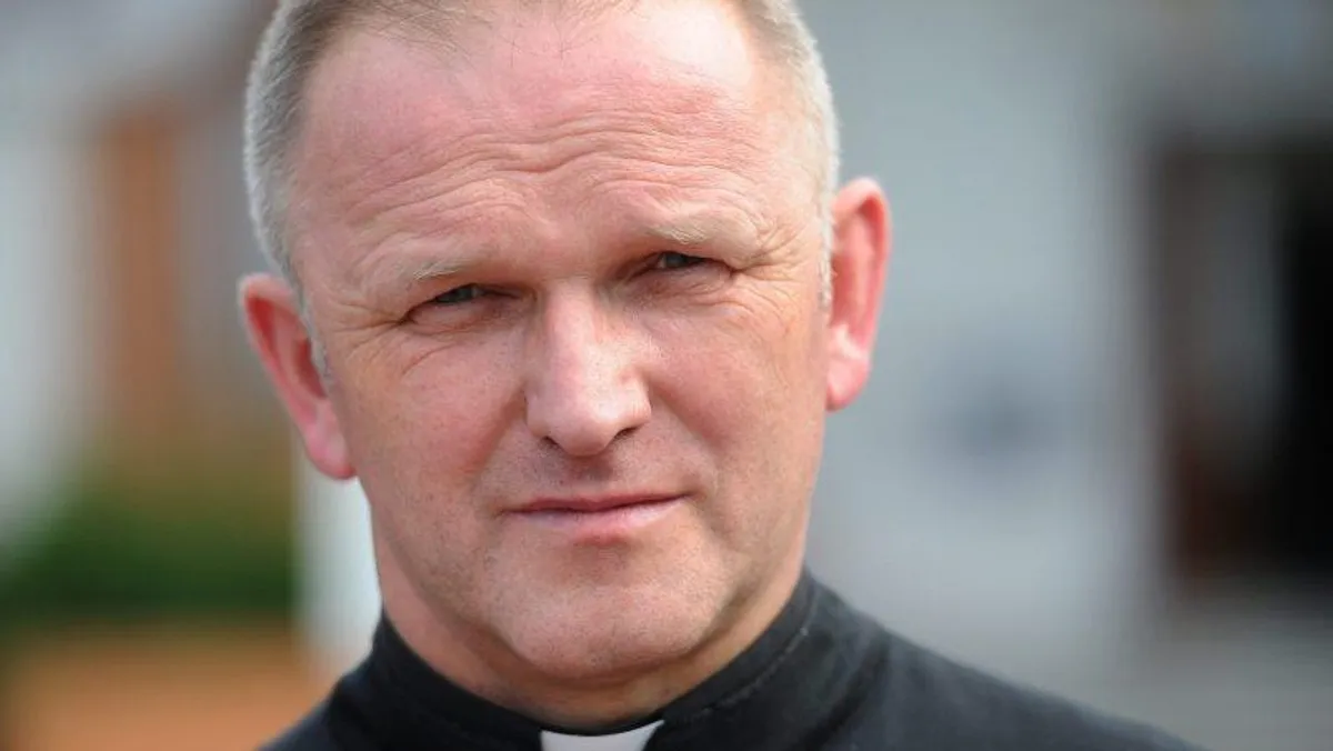 Gdzie mieszka ksiądz Lemański? Odkryj jego życie w Łodzi