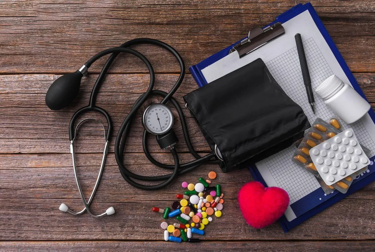 Leki na nadciśnienie: przedawkowanie? Poznaj objawy i ratuj życie!