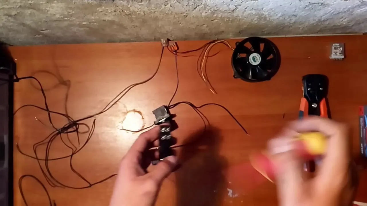 Jak podłączyć relpol R2M - proste kroki, aby uniknąć problemów