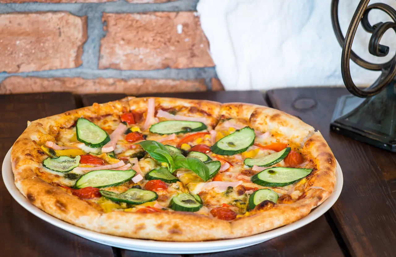 Gdzie zjeść w Bardzie? Polecane restauracje, pstrąg i pizza Gdzie zjeść w Bardzie? Polecane restauracje, pstrąg i pizza