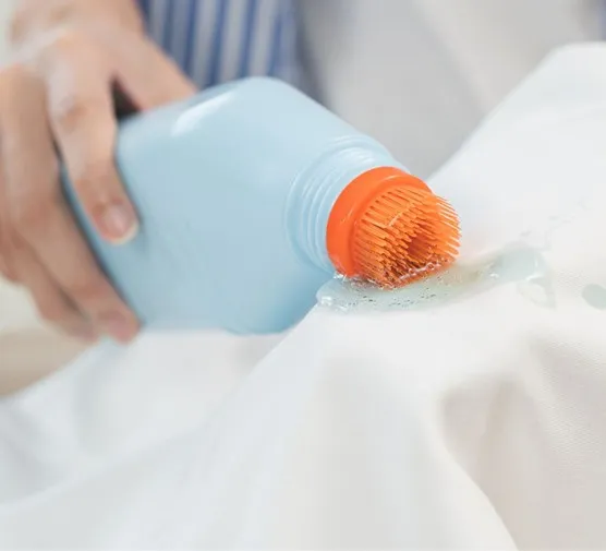 Jak sprać podkład z bluzki – skuteczne sposoby na uporczywe plamy