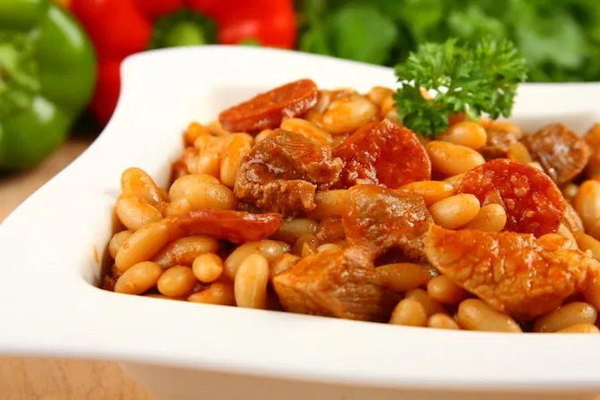 Jak przygotować wieprzowinę po hiszpańsku: przepisy i sekrety smaku