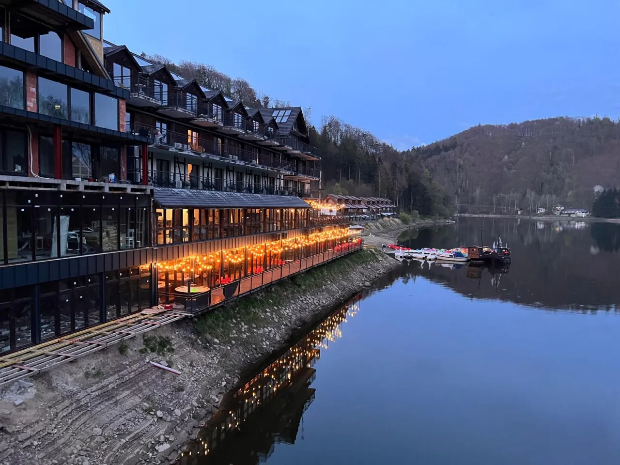 Najlepsze atrakcje jeziora bystrzyckiego, które musisz zobaczyć