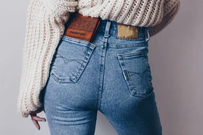 Spodnie skinny co to znaczy - poznaj ich wyjątkowe cechy i styl