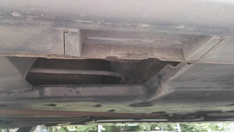 Mazda 6 gdzie podłożyć lewarek, aby uniknąć uszkodzeń podwozia