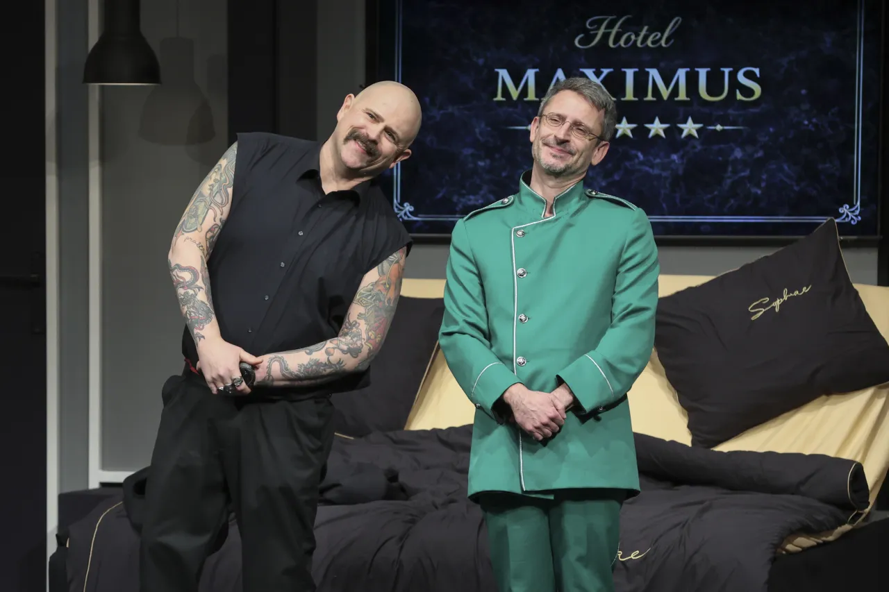 Ile trwa "Rubinowe Gody"? Czas trwania, przerwy i obsada