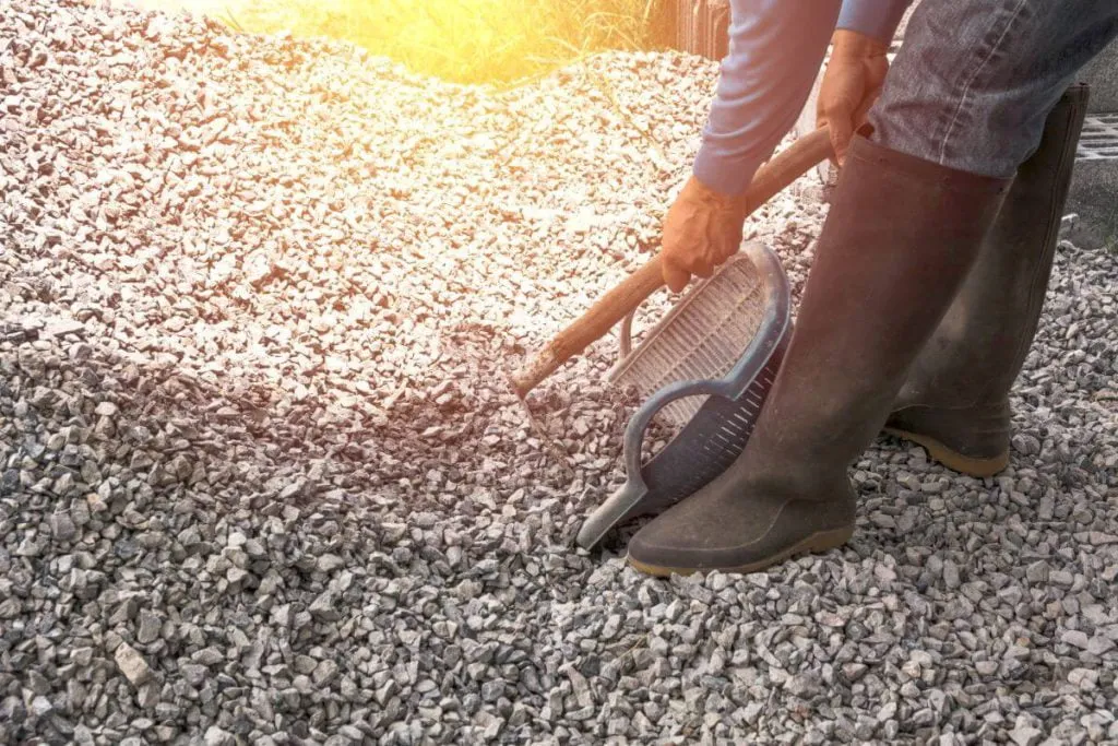 Ile kosztuje żwir na drogę? Sprawdź aktualne ceny i oszczędź na budowie