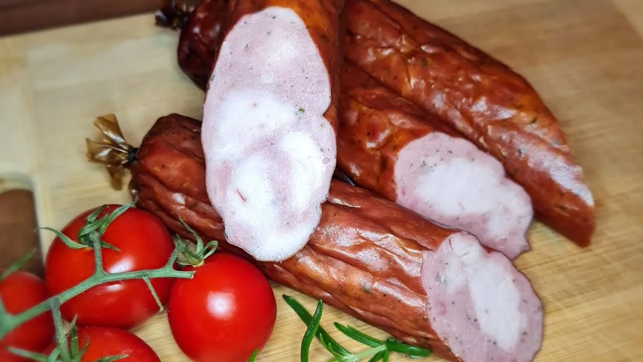 Kiełbasa z indyka – proste przepisy i najlepsze opcje zakupu Kiełbasa z indyka – proste przepisy i najlepsze opcje zakupu