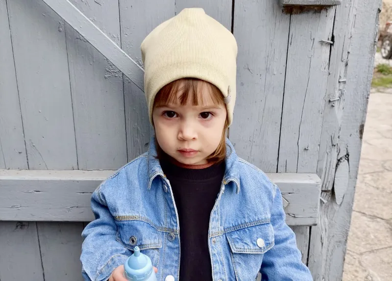 Czapka 44/46 na jaki wiek? Jak dobrze dobrać rozmiar dla dziecka Czapka 44/46 na jaki wiek? Jak dobrze dobrać rozmiar dla dziecka