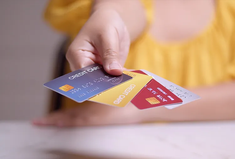 Czy bank sprawdza zatrudnienie? Jak uniknąć problemów z kredytem