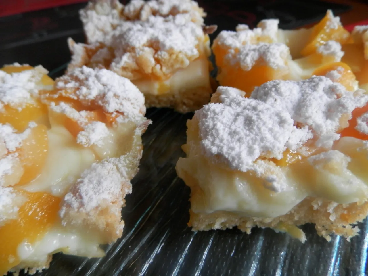 Pyszne ciasto z brzoskwiniami przepis na łatwe i szybkie wypieki Pyszne ciasto z brzoskwiniami przepis na łatwe i szybkie wypieki