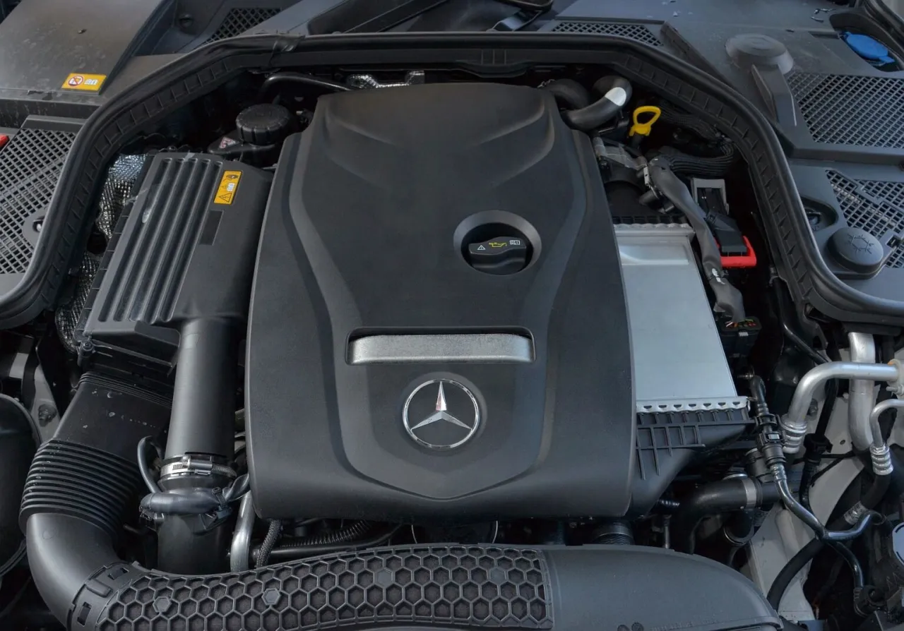 Mercedes W205 jaki silnik wybrać, aby uniknąć wysokich kosztów?