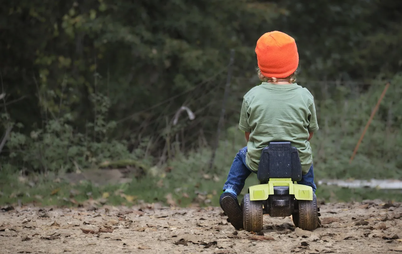 Do kiedy fotelik samochodowy? Przewodnik dla rodziców