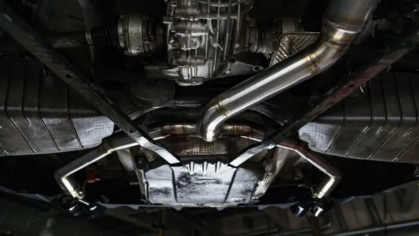 Czy końcówka wydechu zmienia dźwięk? Odkryj subtelne różnice