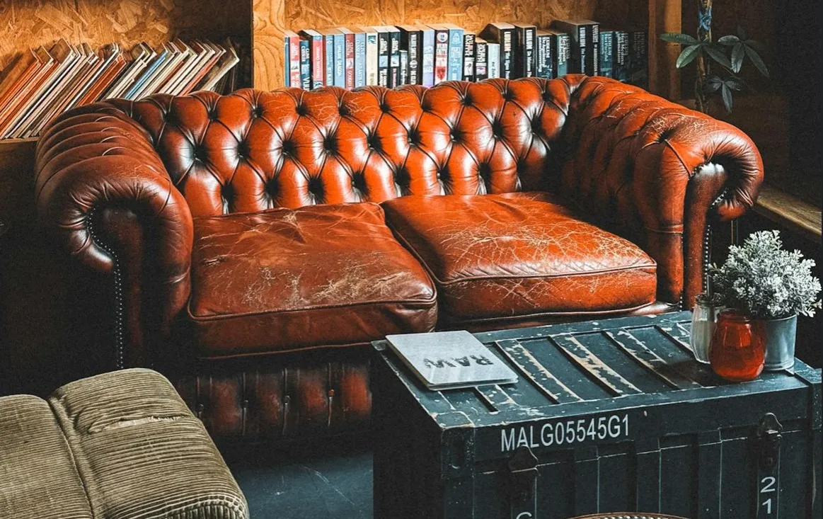 Czym czyścić meble ze skóry naturalnej, aby ich nie uszkodzić? Czym czyścić meble ze skóry naturalnej, aby ich nie uszkodzić?