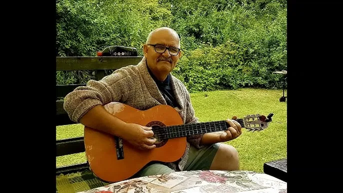 Jak w uczniowskim zeszycie - odkryj głębię i znaczenie piosenki Jak w uczniowskim zeszycie - odkryj głębię i znaczenie piosenki