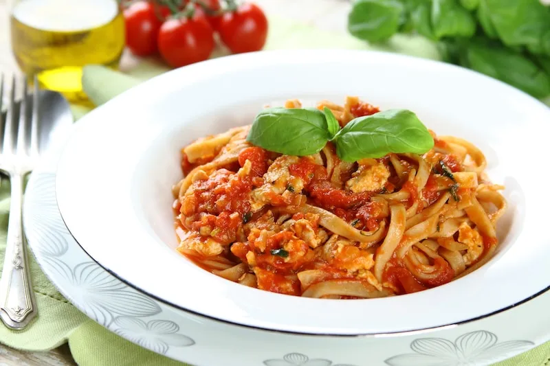 Zdrowe spaghetti z indyka - pyszny przepis na lekkie danie obiadowe