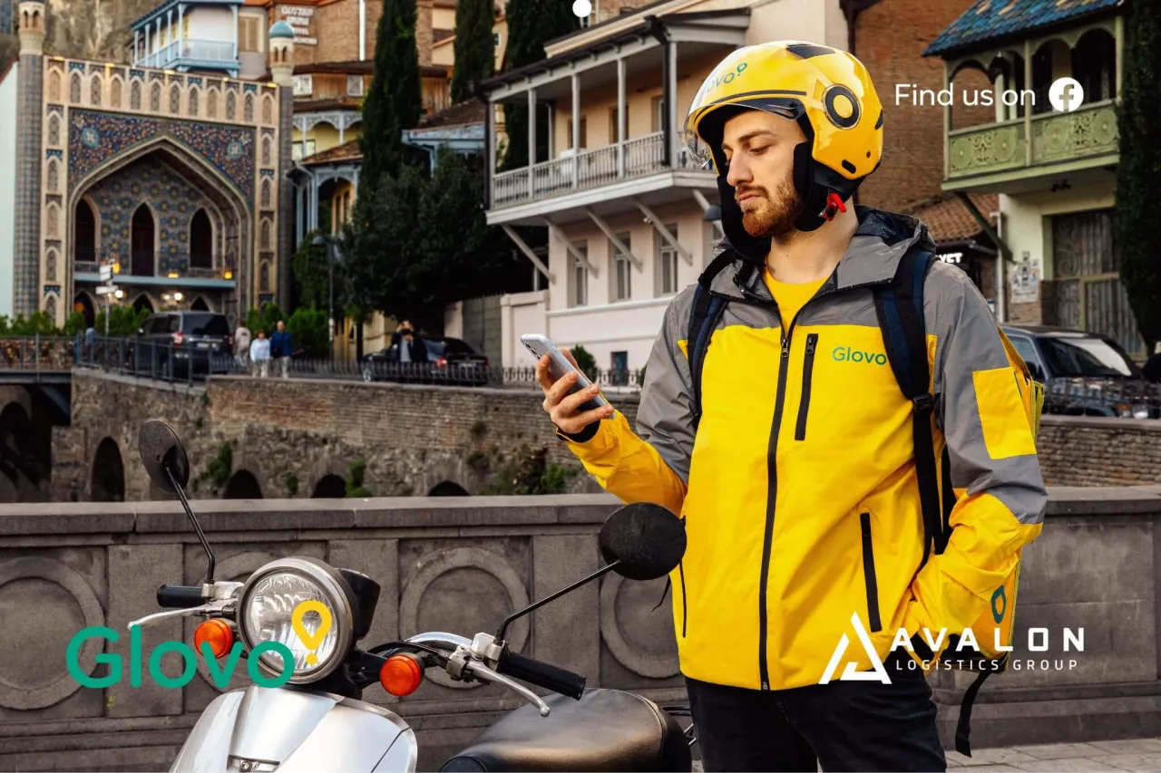 Kurier Glovo: Zarobki do 50 zł/h? Sprawdź, jak zacząć!