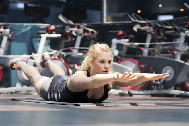 Skuteczne ćwiczenia na odchudzanie, które naprawdę działają i motywują