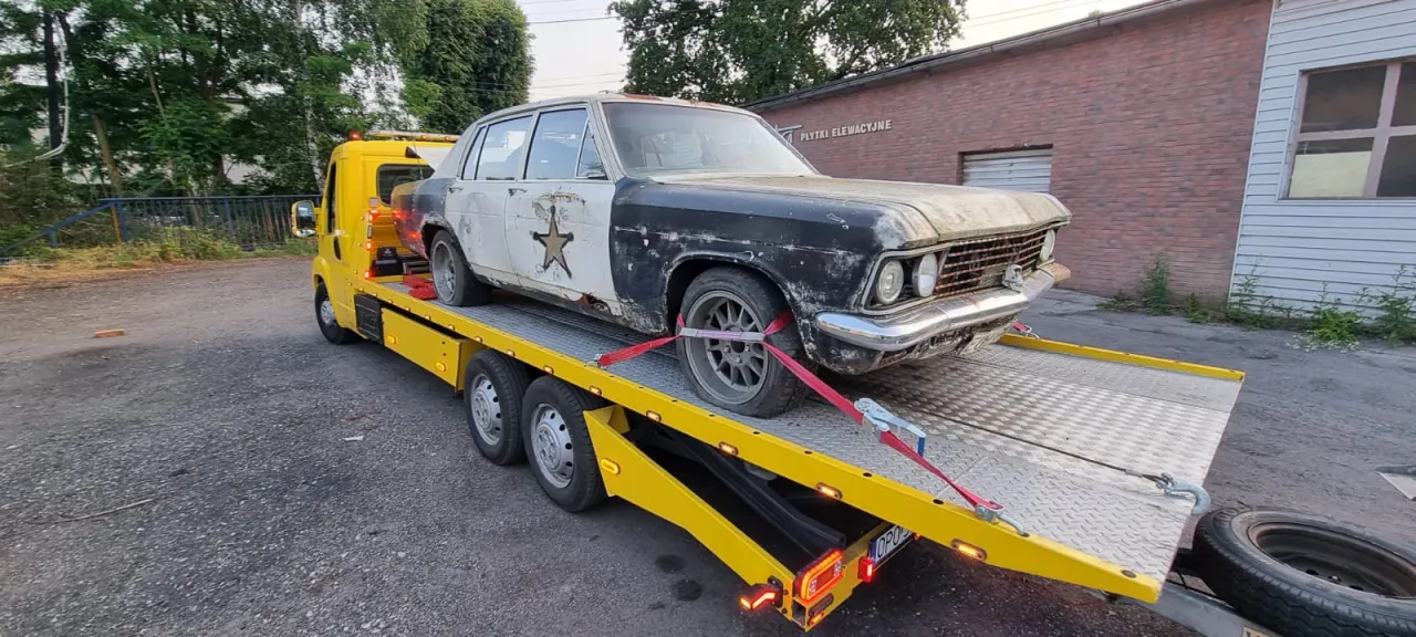 Jak holować samochód ciężarowy bezpiecznie i zgodnie z prawem