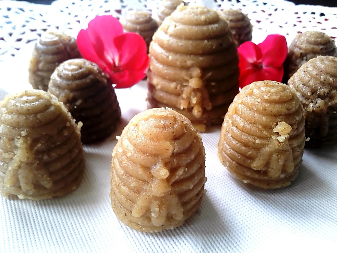 Jak przechowywać ciastka ule, aby nie straciły świeżości i smaku