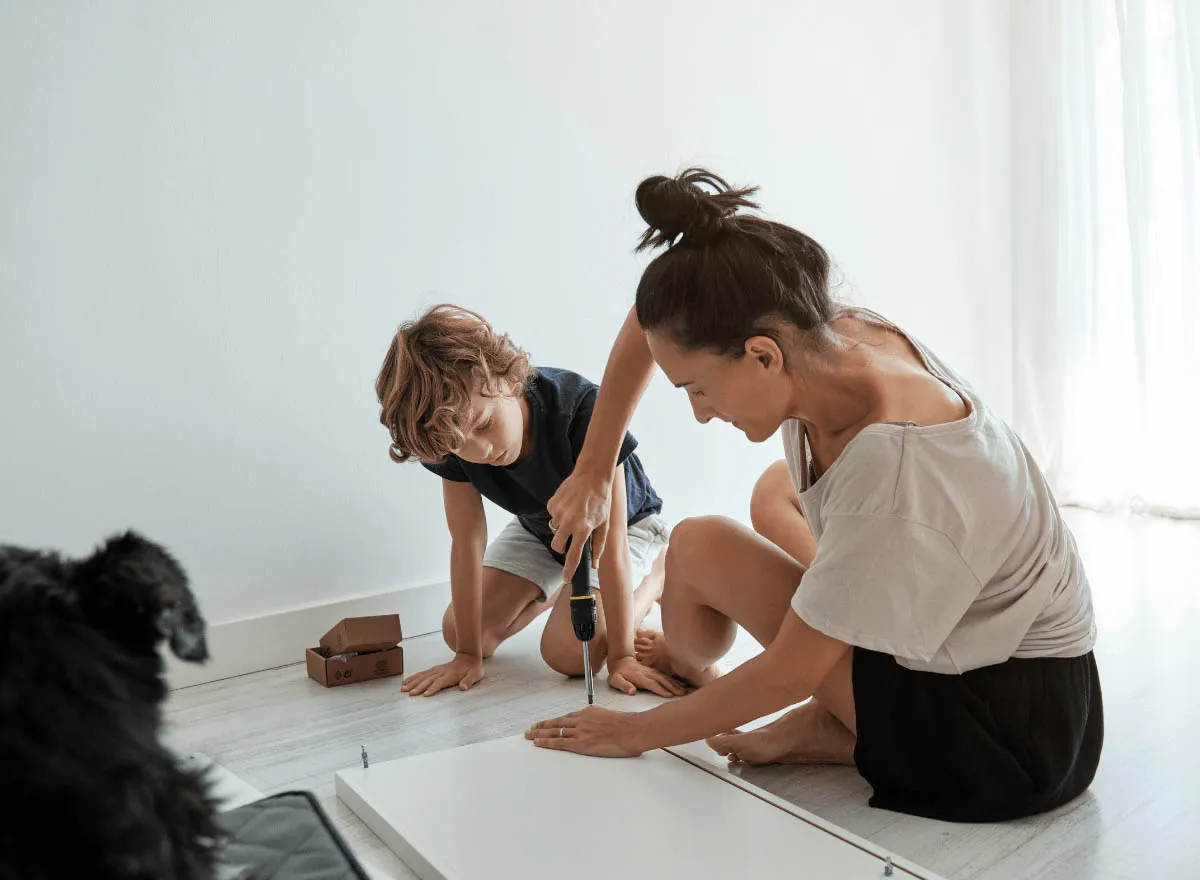 Jak zamontować drewniane nóżki do mebli - uniknij najczęstszych błędów