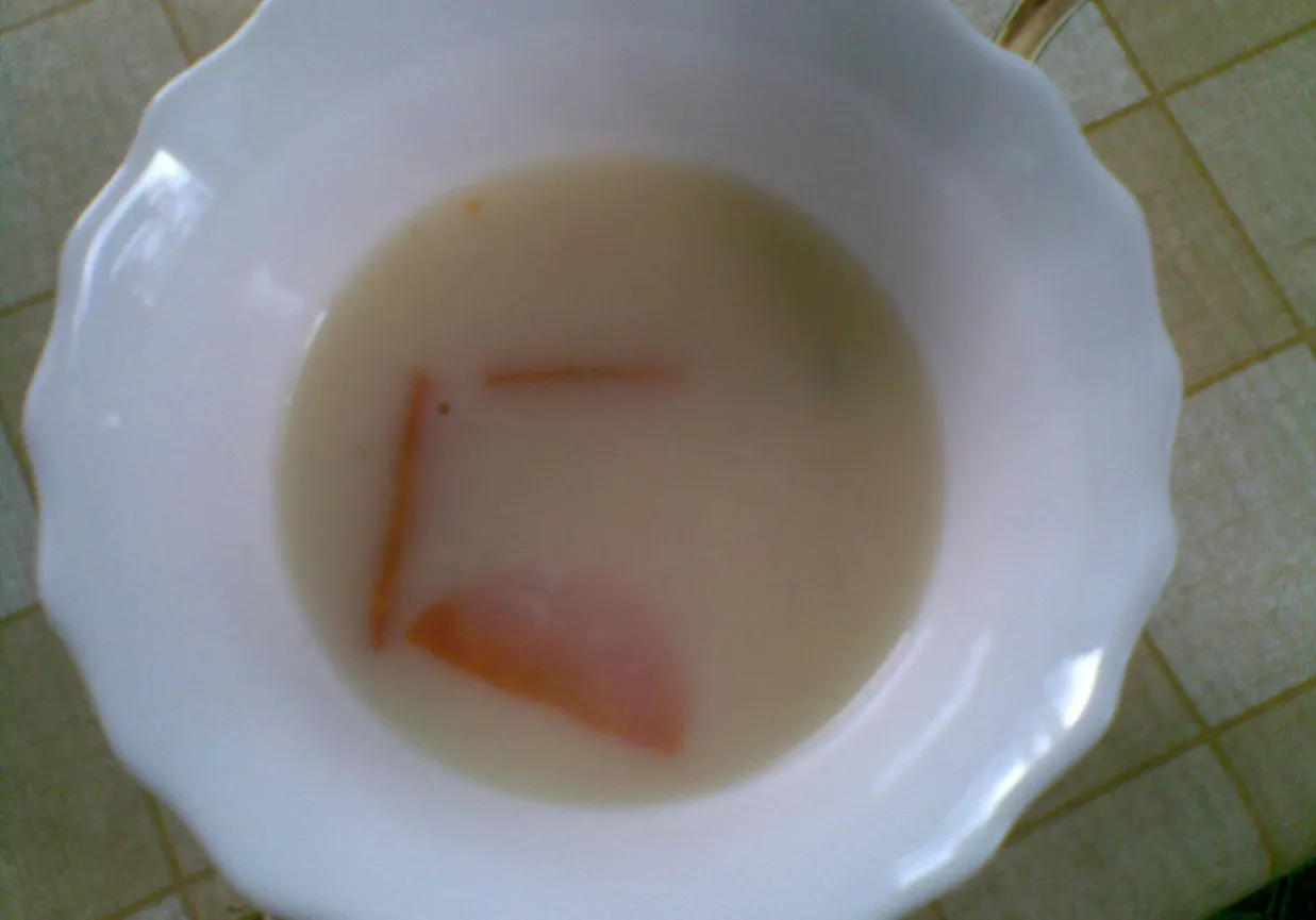 Sos z rosołu w 15 min: przepis na aksamitny sos bez grudek!