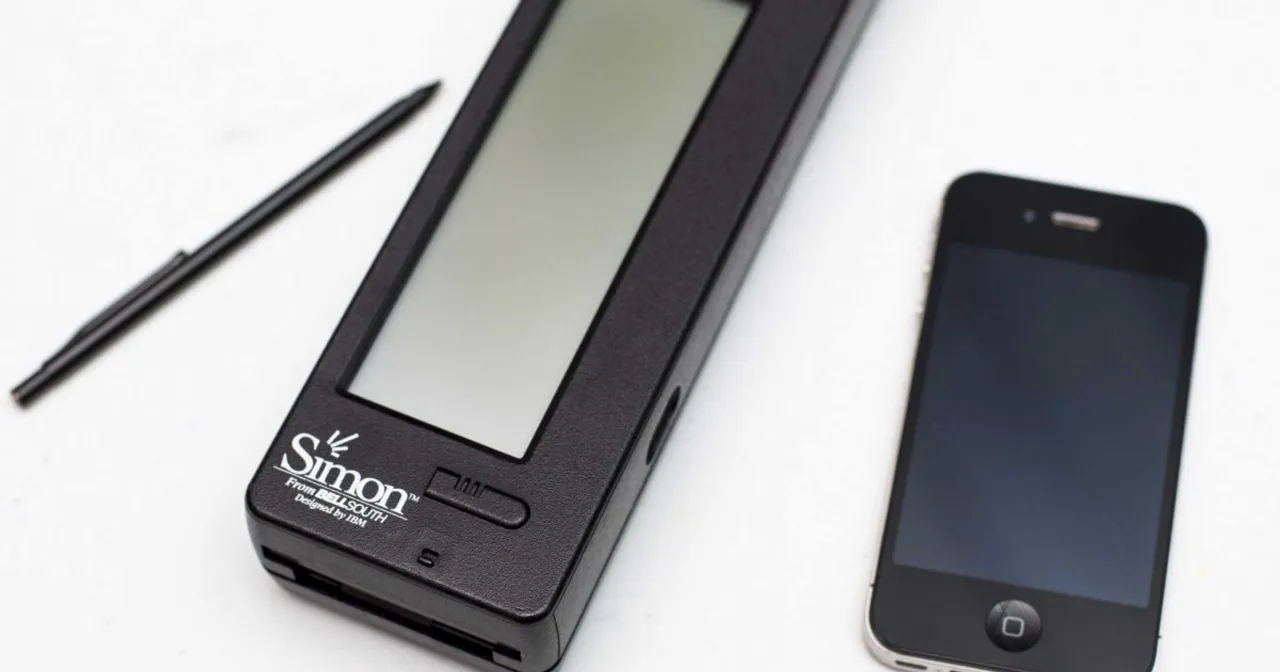 Pierwszy smartfon dotykowy to nie iPhone - poznaj prawdziwego pioniera