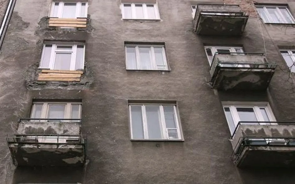 Mieszkanie komunalne: Zmiana najemcy i uniknięcie eksmisji