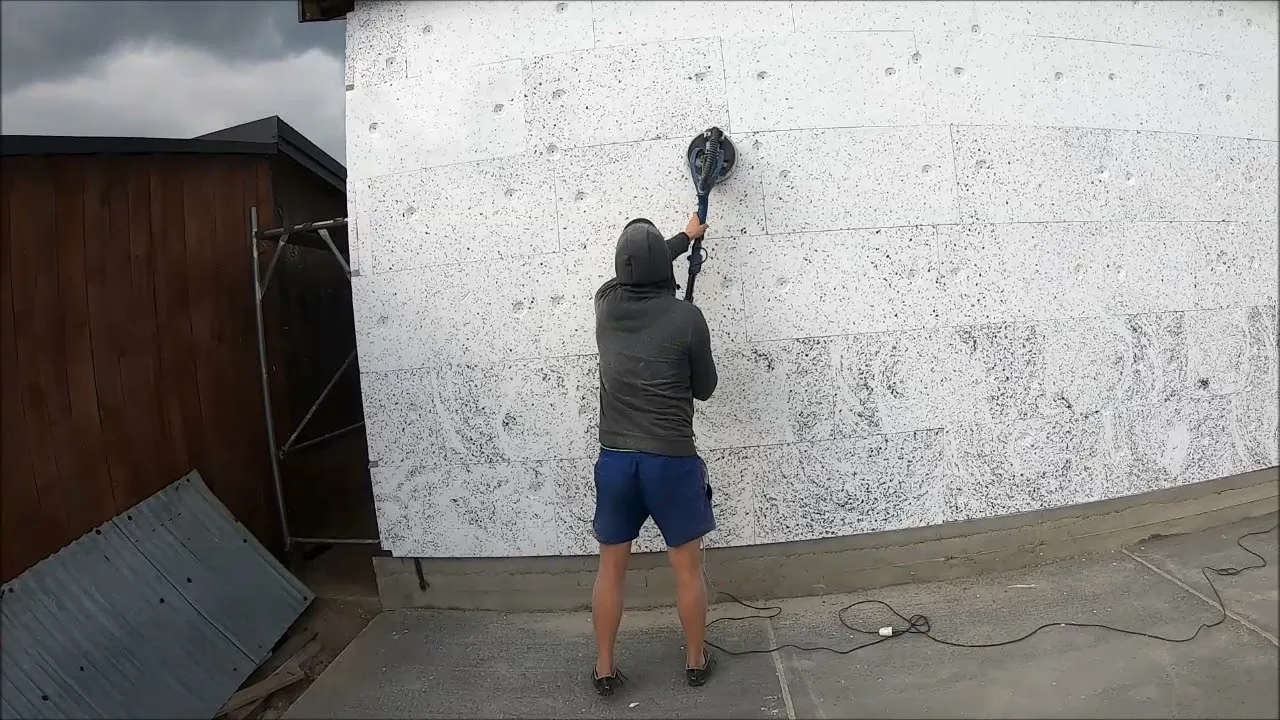 Czym szlifować styropian, aby uzyskać idealnie gładką powierzchnię