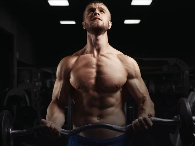 Ile serii i powtórzeń na redukcję, aby skutecznie spalić tłuszcz?