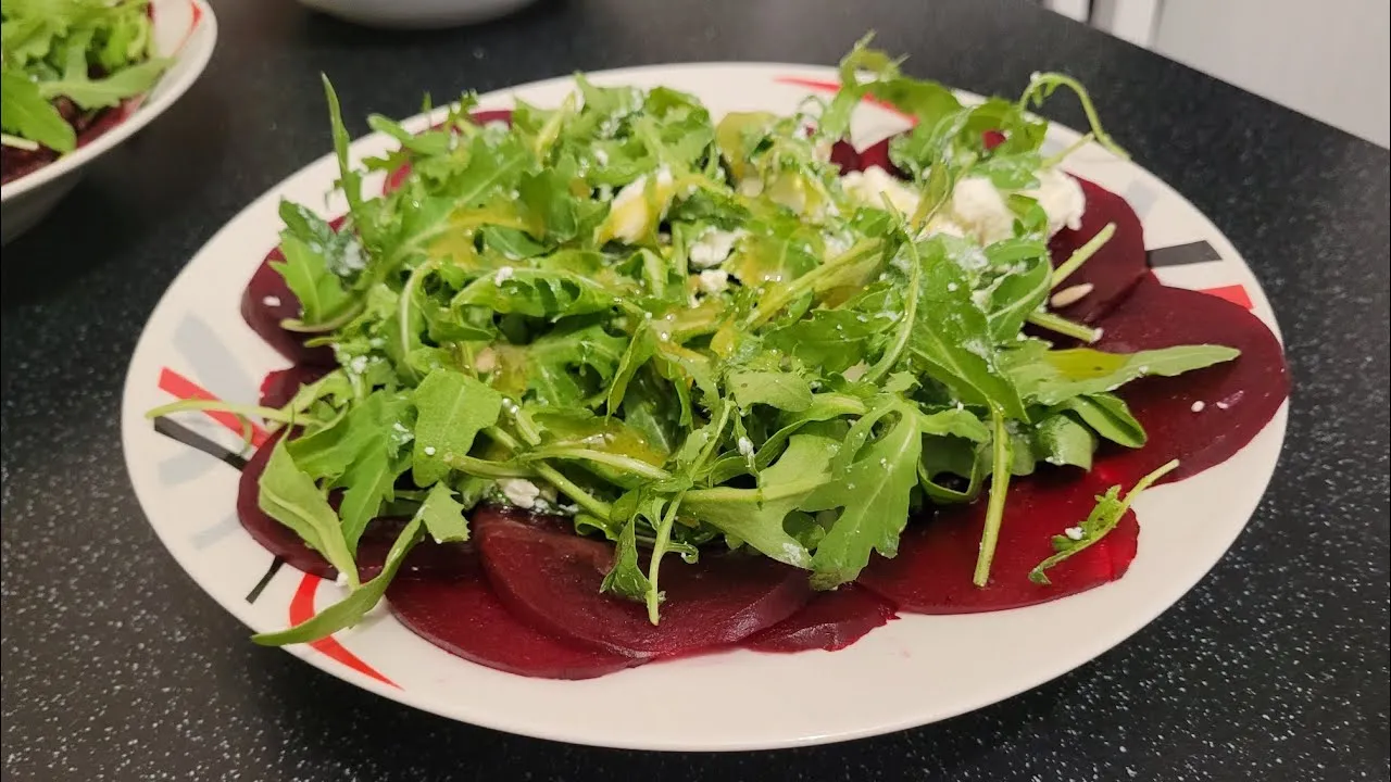 Oryginalne carpaccio z buraka z rukolą? Nowe oblicze tego warzywa