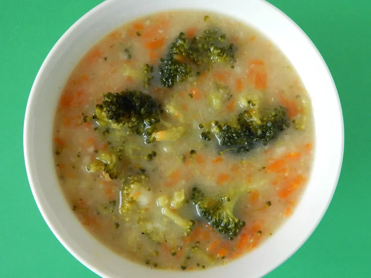 Jak ugotować zupę brokułową - prosty przepis na zdrowy obiad Jak ugotować zupę brokułową - prosty przepis na zdrowy obiad