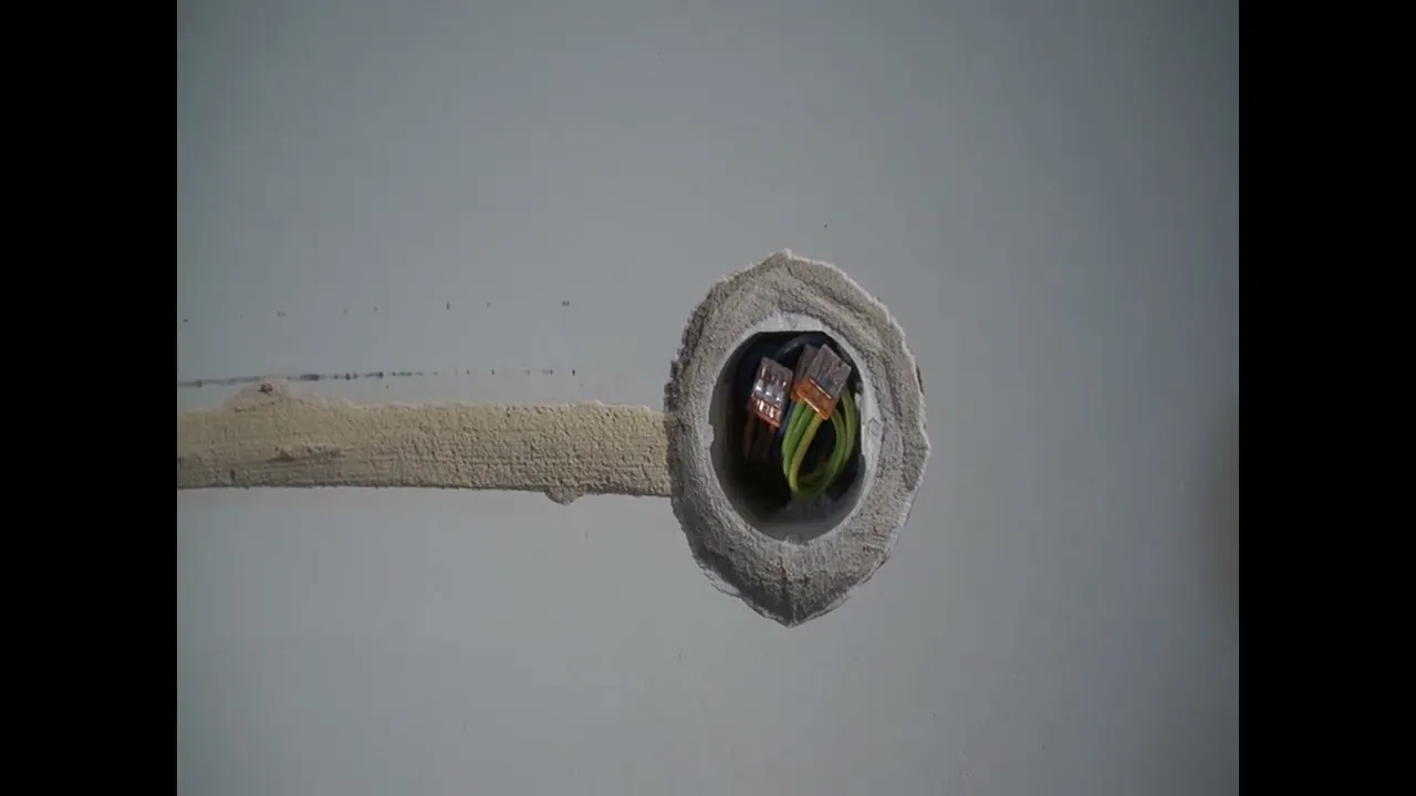 Jak połączyć kable pod tynkiem bez puszki – sprawdzone metody i porady