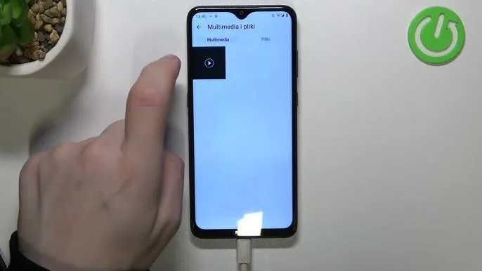 Jak pobrać plik z Messengera na telefon lub komputer – proste kroki bez problemów
