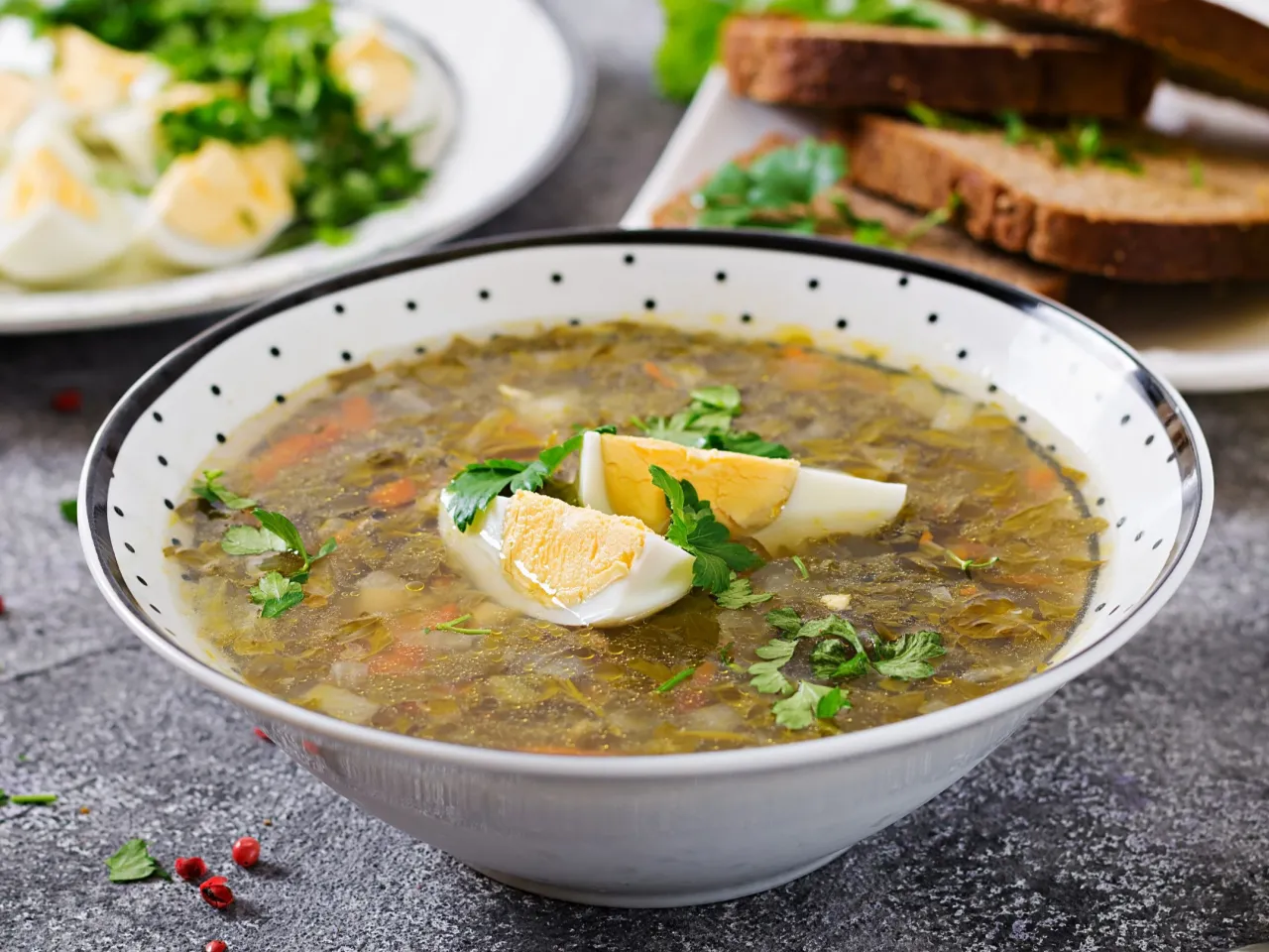 Jak się gotuje zupę szczawiową - prosty przepis na smaczną zupę Jak się gotuje zupę szczawiową - prosty przepis na smaczną zupę