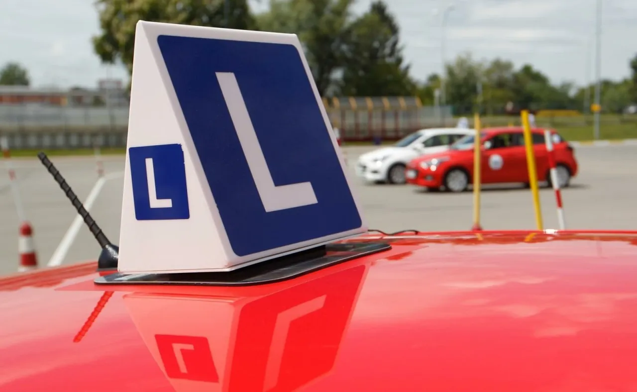 Egzamin teoretyczny na prawo jazdy: Ile pytań, punktów i czasu?