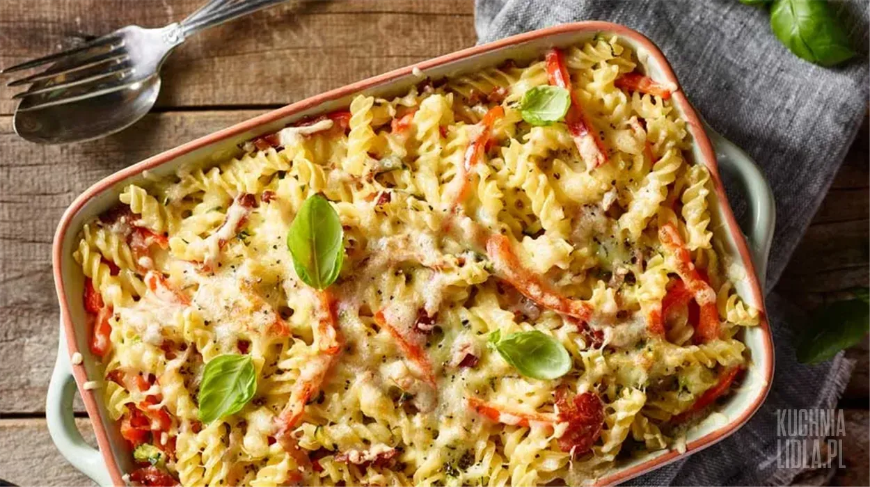 Zapiekanka z cukinią i makaronem: Jak zrobić idealną? Przepis!