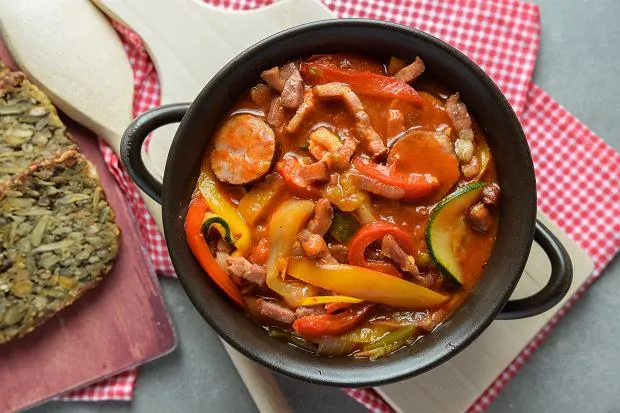 Jak długo można przechowywać leczo z kiełbasą, aby uniknąć zepsucia?