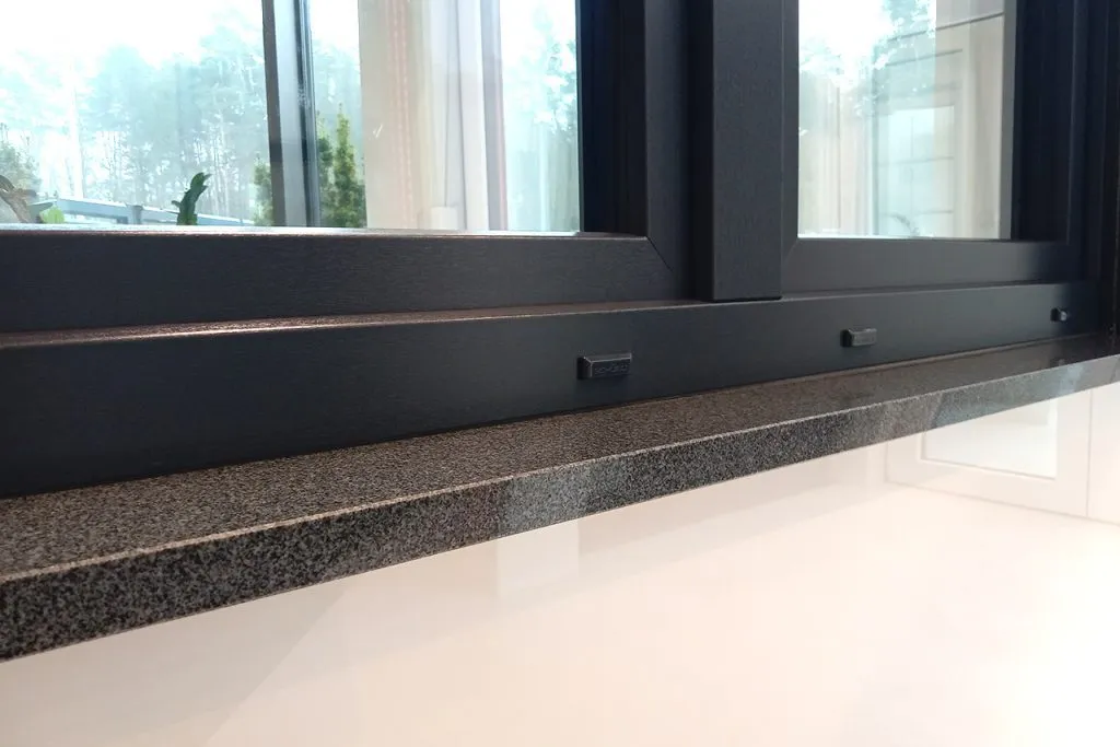 Tanie Parapety Zewnętrzne: Jak Wybrać Najlepsze? Porównaj Opcje