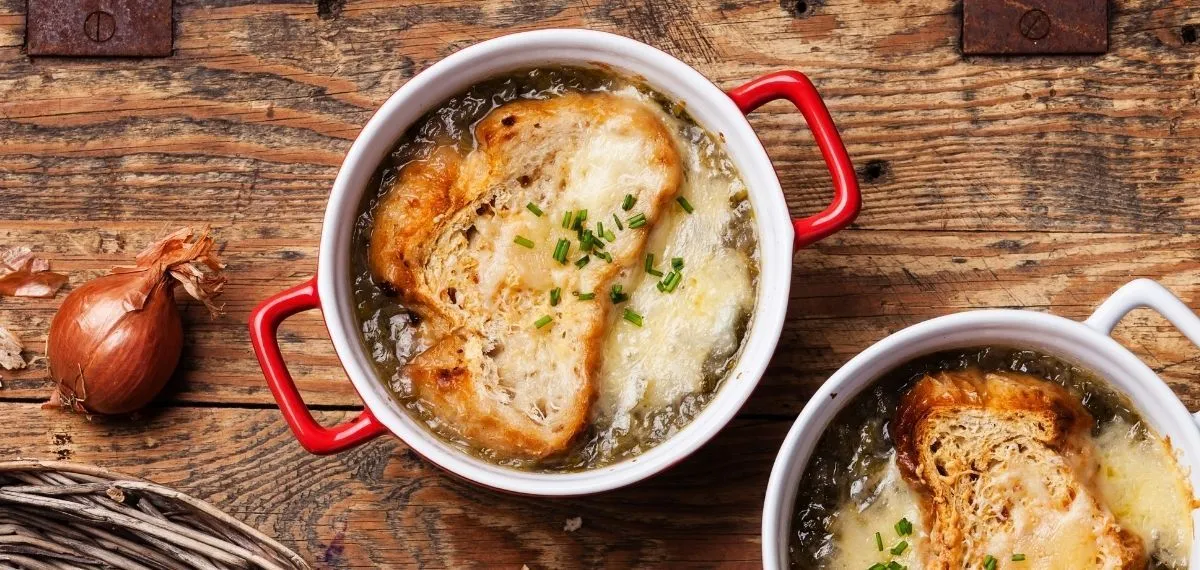 Jakie przyprawy do zupy cebulowej sprawią, że zachwycisz smakiem? Jakie przyprawy do zupy cebulowej sprawią, że zachwycisz smakiem?