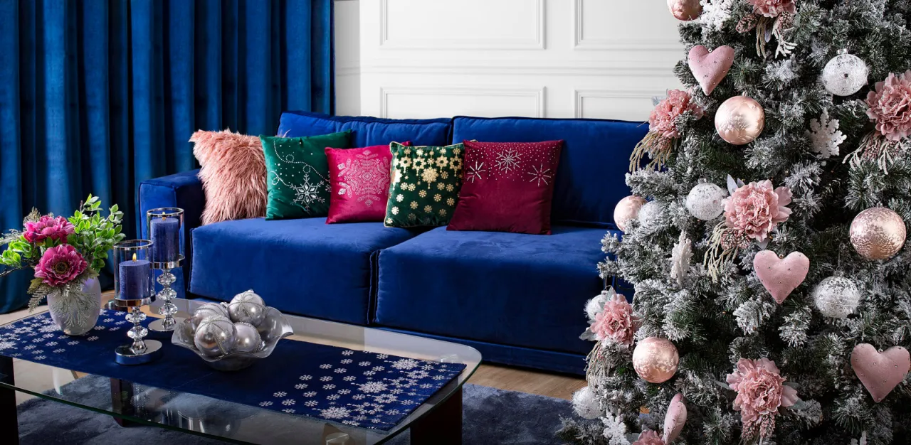 Jak udekorować salon na święta: 12 sprawdzonych pomysłów na świąteczny wystrój