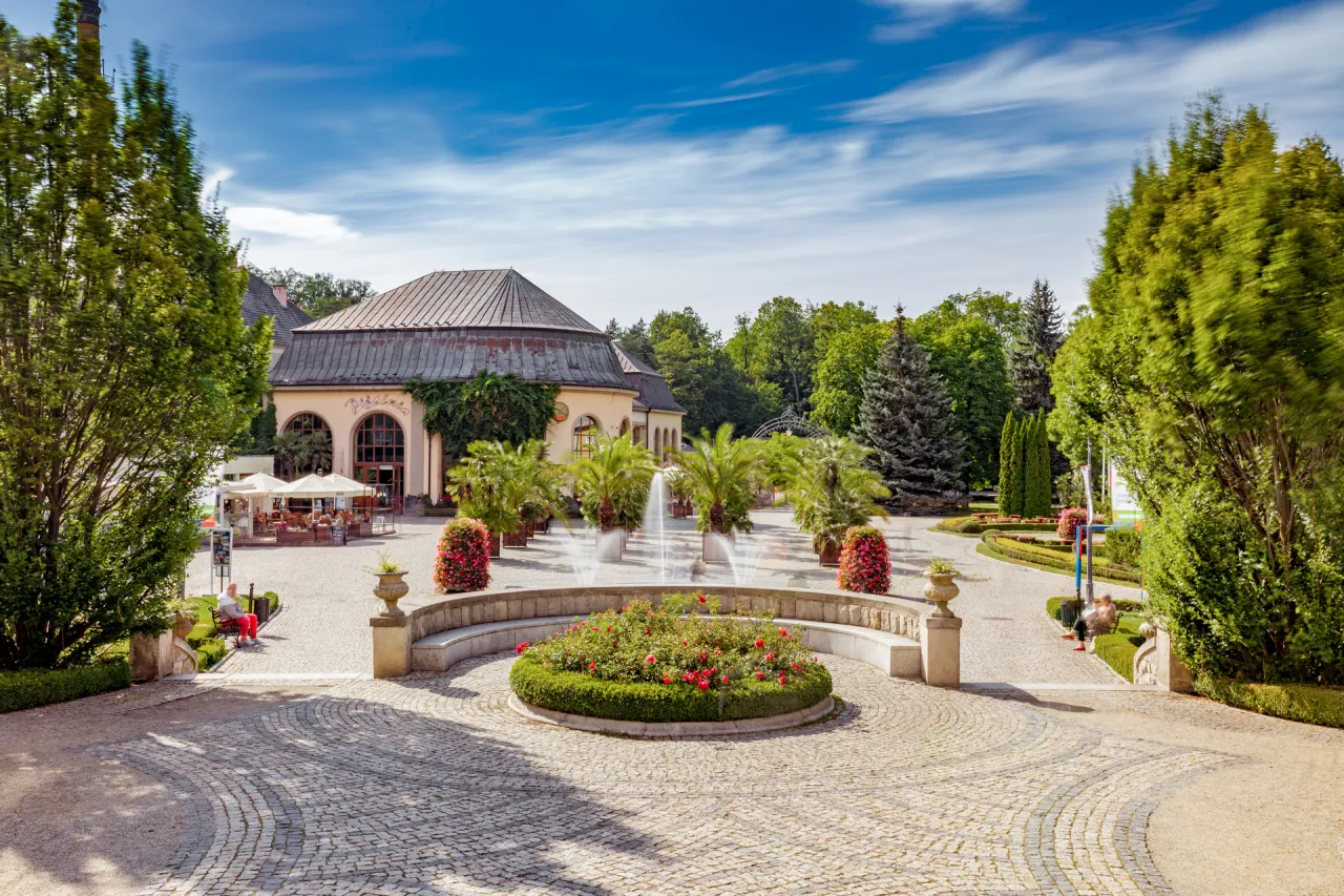 Kudowa-Zdrój co zwiedzić: Odkryj najpiękniejsze atrakcje i miejsca