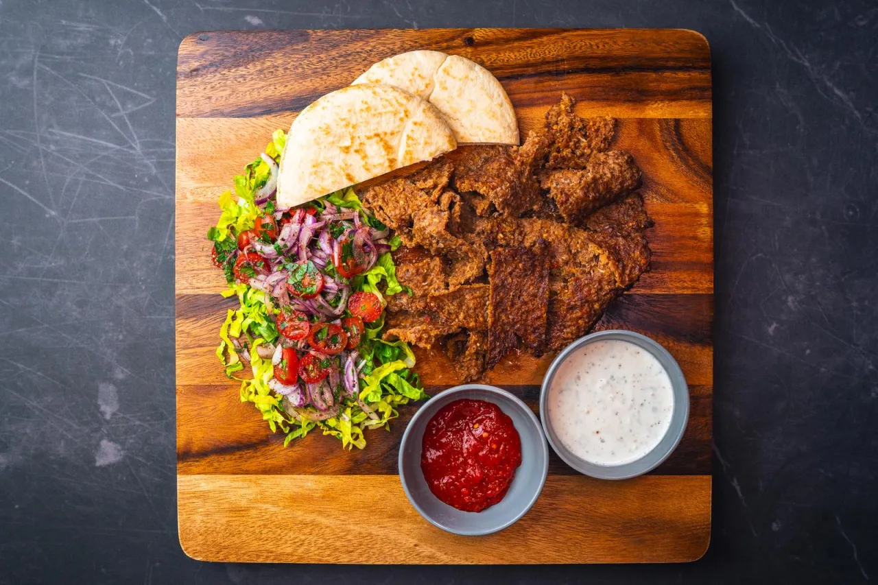 Domowy Kebab Wołowy: Sekretny Przepis na Soczyste Mięso Domowy Kebab Wołowy: Sekretny Przepis na Soczyste Mięso