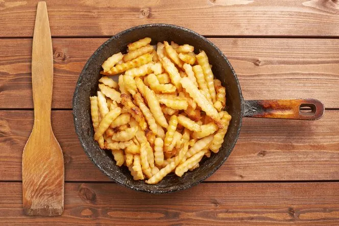 Jak odgrzać frytki w piekarniku, aby były chrupiące i smaczne